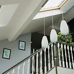 Alojamento de Acomodação e Pequeno-almoço Cartron House 3*