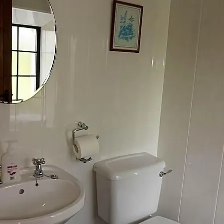 B&B Cartron House 3*