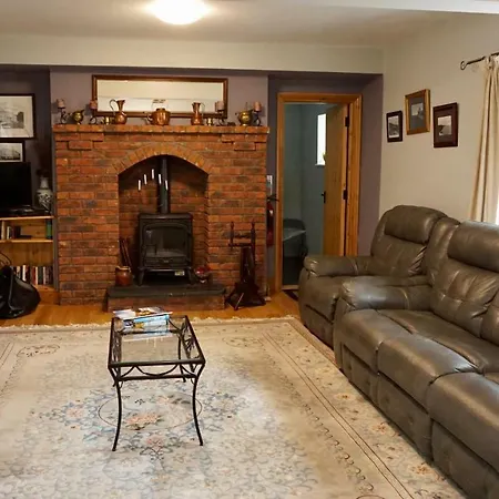 Bed & Breakfast Cartron House