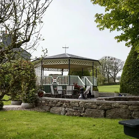 Cartron House Bed & Breakfast