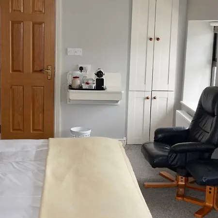 Cartron House Bed & Breakfast