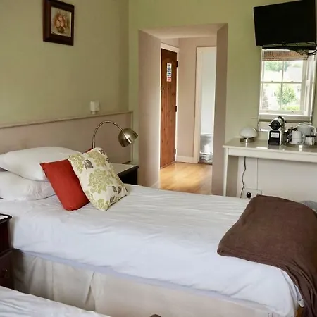 Cartron House Bed & Breakfast 3*