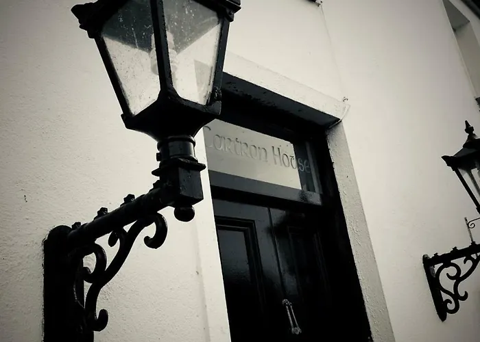 Cartron House Alojamento de Acomodação e Pequeno-almoço 3*