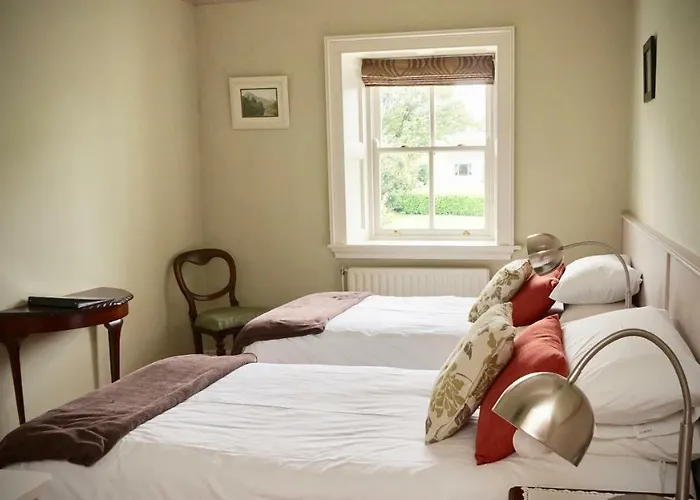 Cartron House Alojamento de Acomodação e Pequeno-almoço 3*